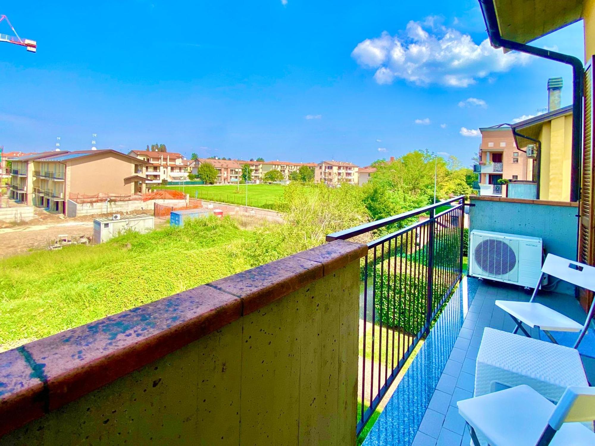 Casatella - Monolocale Con Balcone Vidigulfo Εξωτερικό φωτογραφία